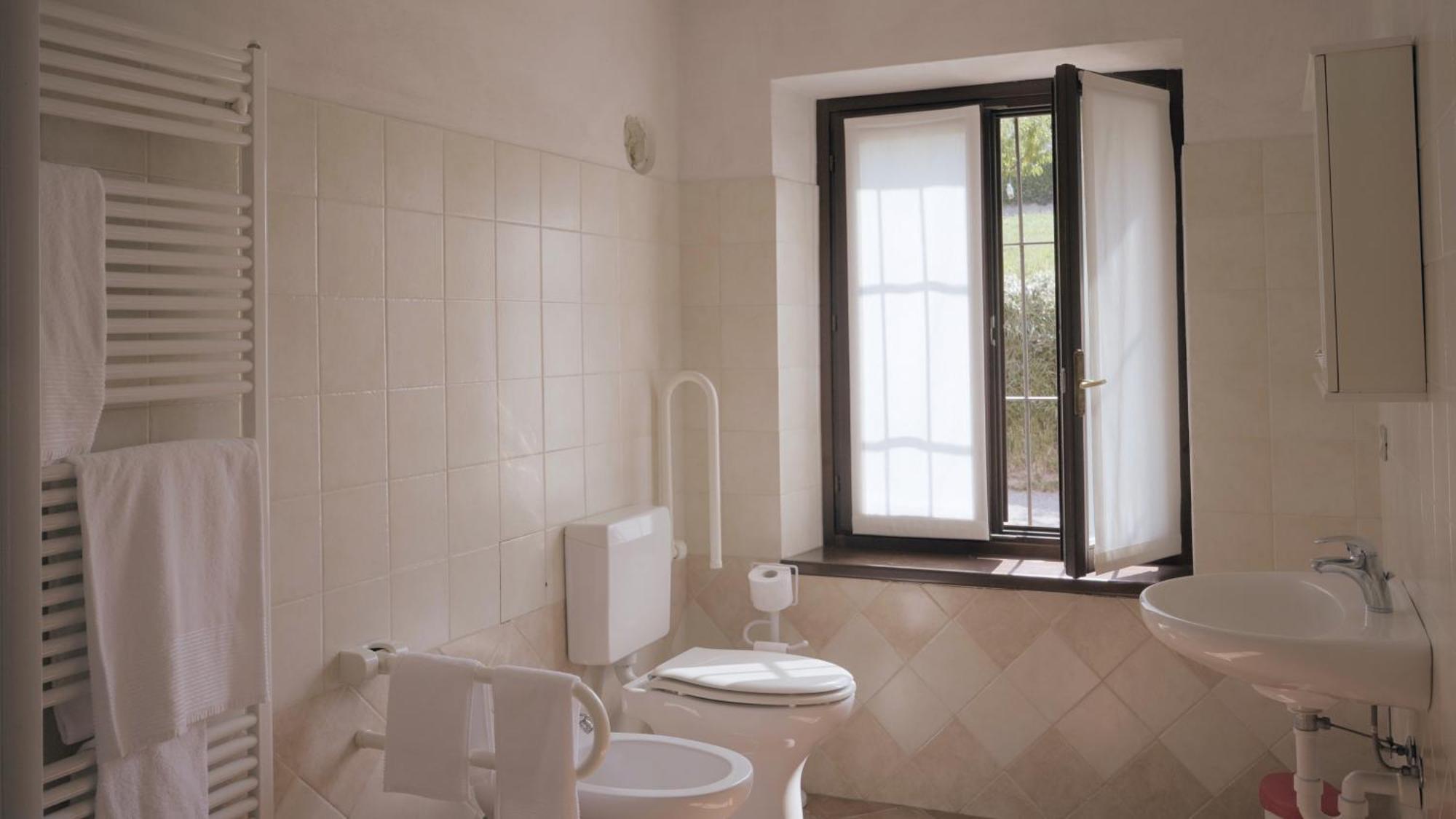 Casa Remussi Hotel Treiso Bagian luar foto